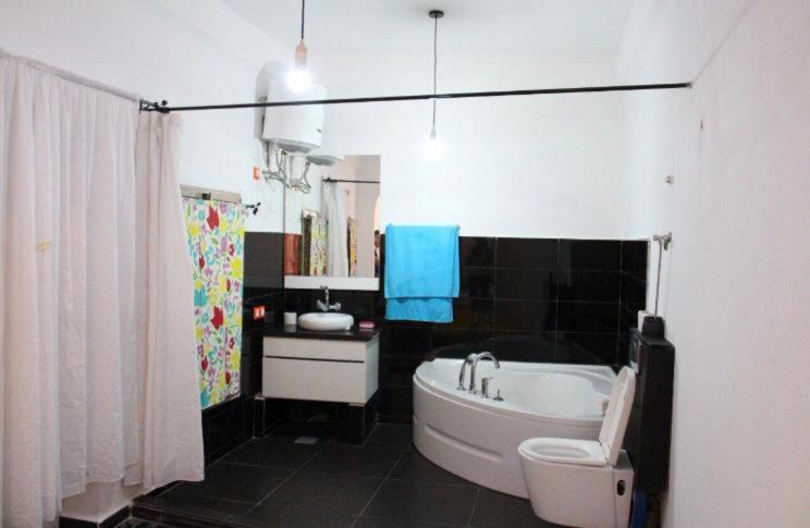 Hostal Valencia - Private Room With Bathroom Chefchaouen Εξωτερικό φωτογραφία