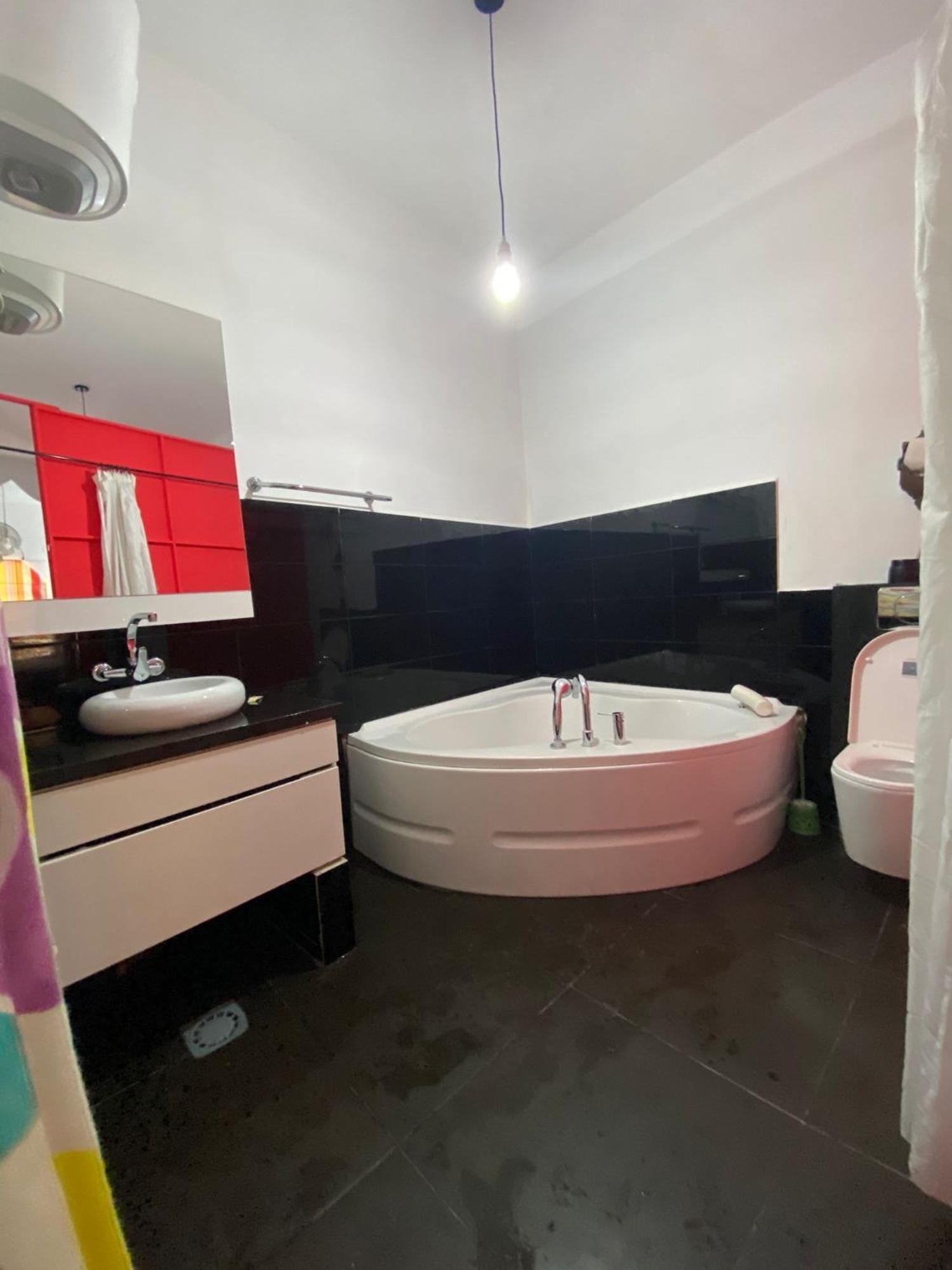 Hostal Valencia - Private Room With Bathroom Chefchaouen Εξωτερικό φωτογραφία